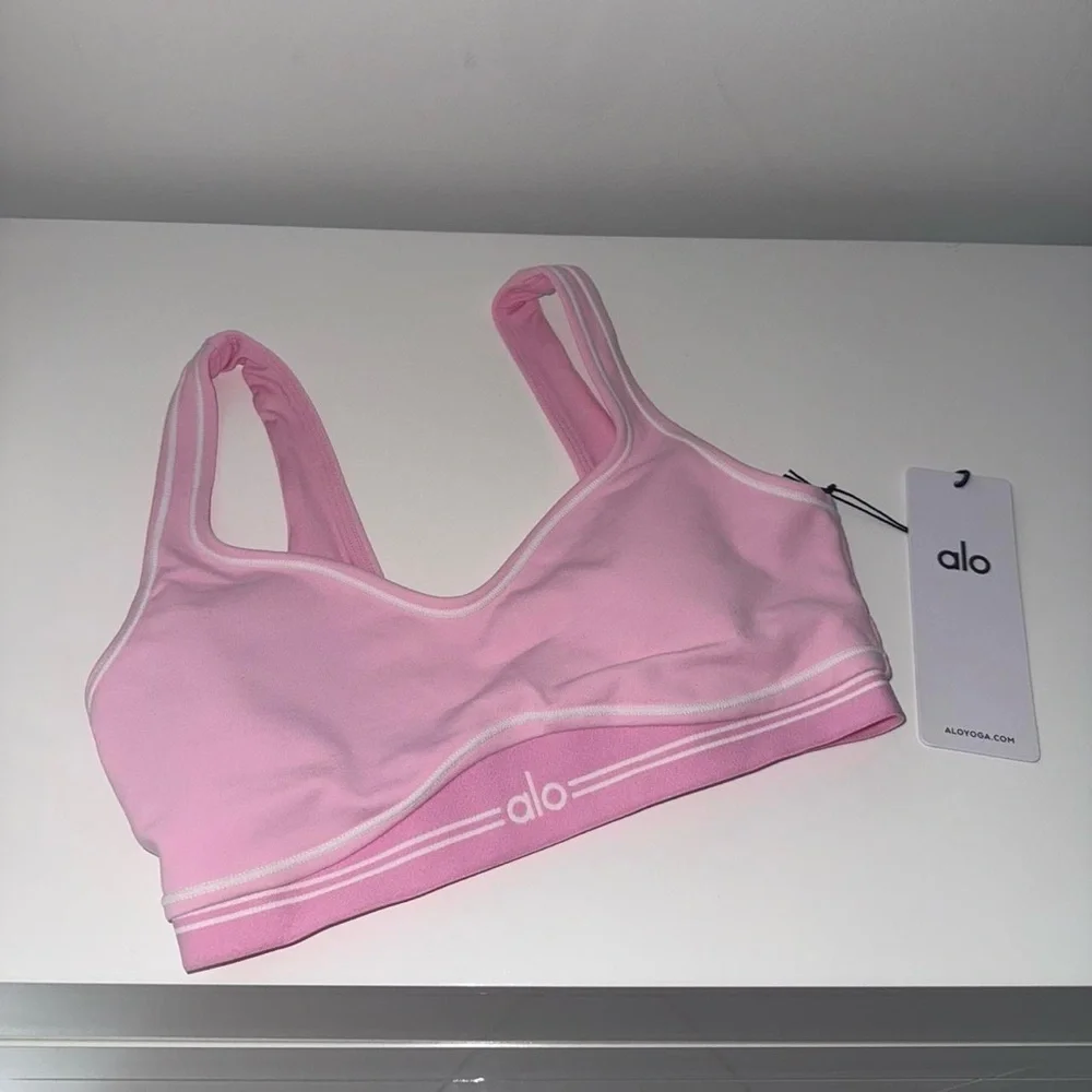 ALO Yoga Pink Women's Sports Bra - Picture 2 of 6